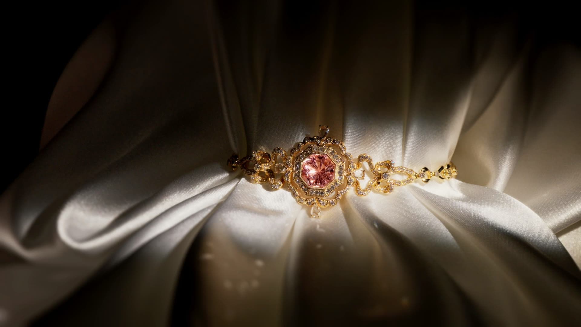 Twilight Studio — "Xinhuo" Jewelry Photography