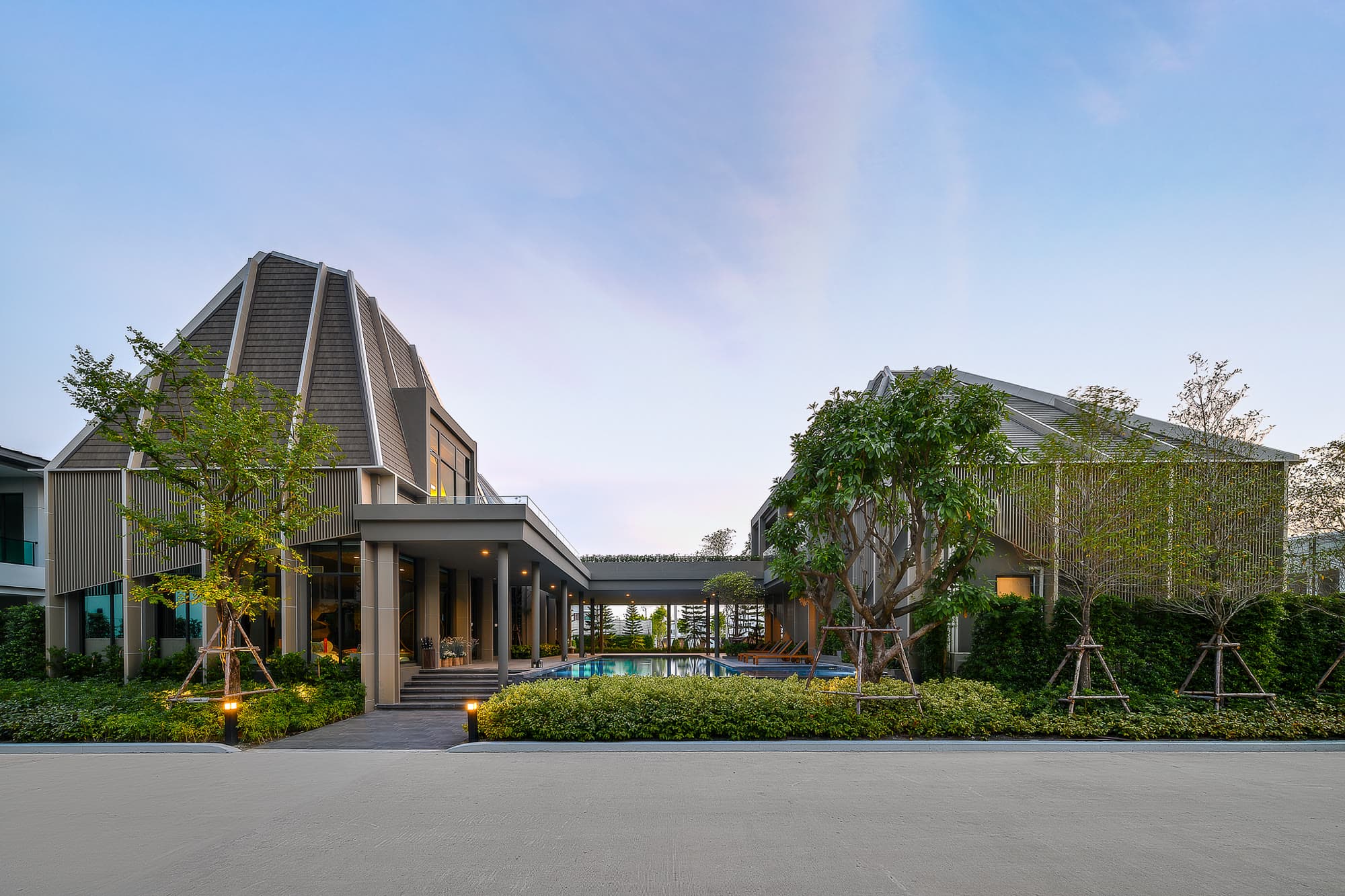 SC Asset Bangkok Boulevard Bangna — Cinematic Real Estate Video