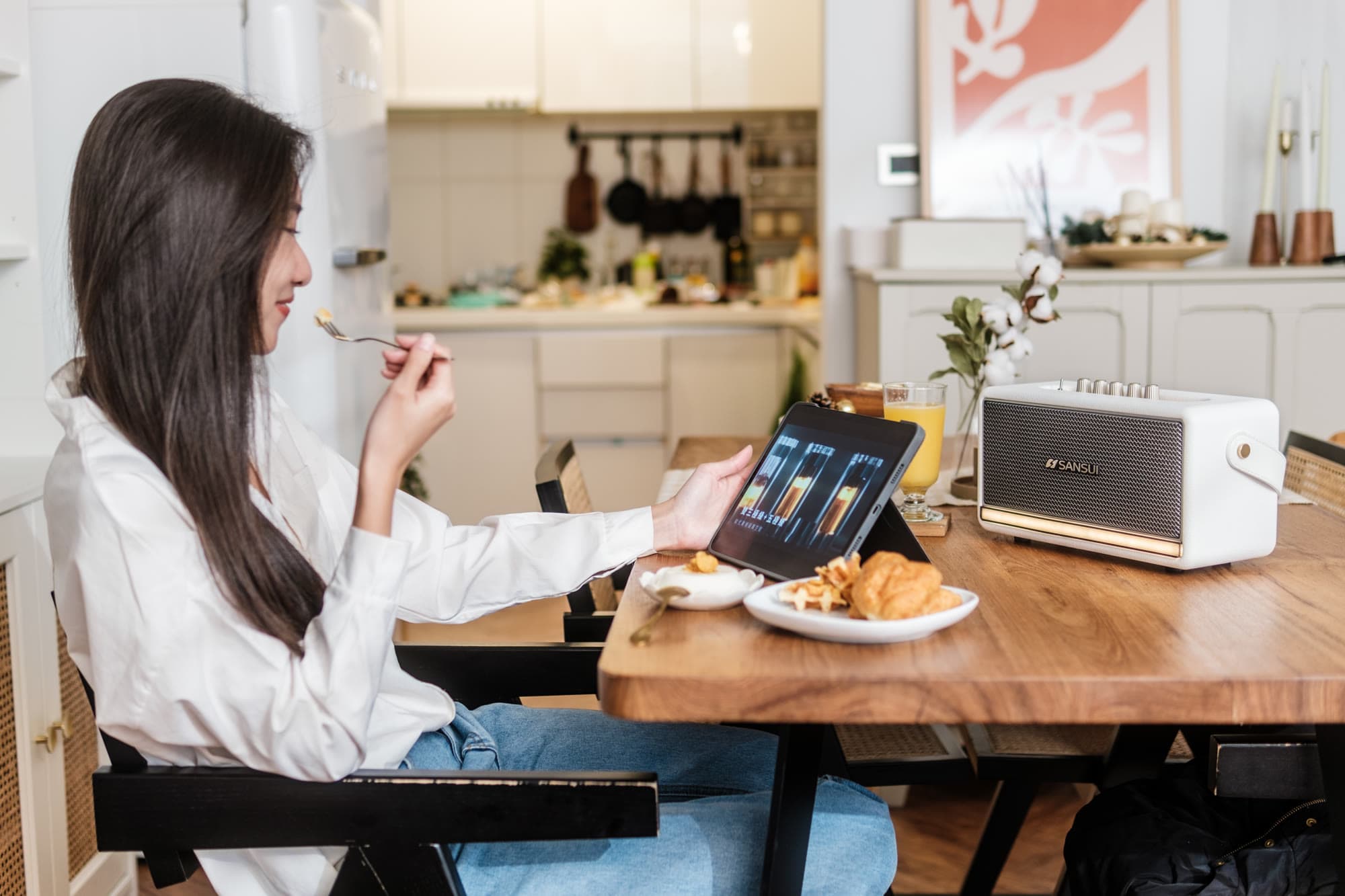 SANSUI Soul of Sound Bluetooth Speaker — Product Photography